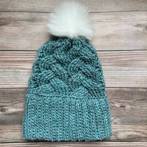 Double brim braided crochet hat